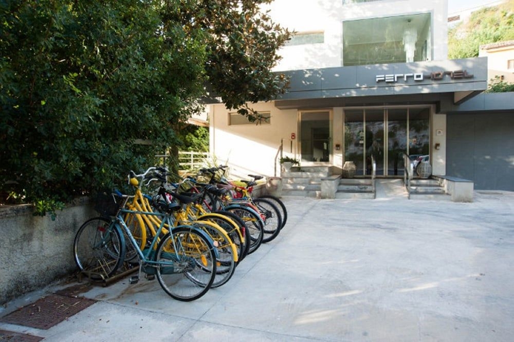 Ferro Hotel2