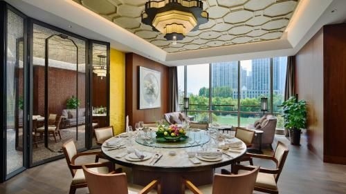 อินเตอร์คอนติเนนตัล เหอเฟย์ (Intercontinental Hefei)1