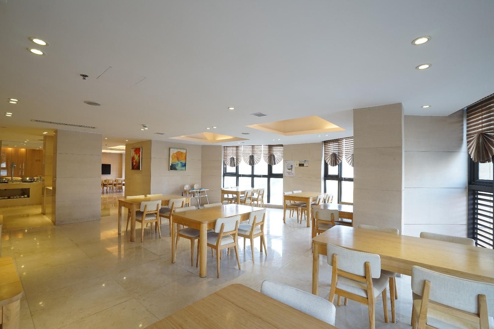 Starway Hotel Yibin Laiyin1