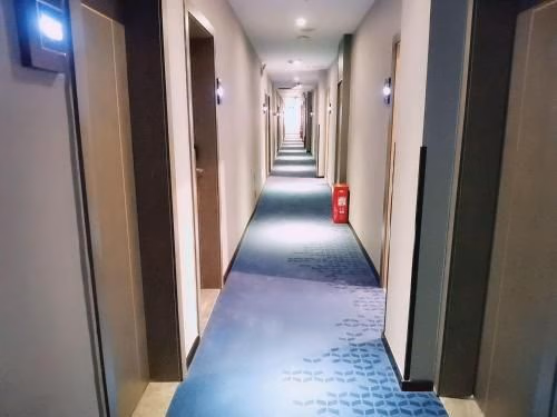 7 เดย์ พรีเมียม โฮเทล สถานีขนส่งซื่อกง (7 Days Premium Hotel Zigong Bus Terminal)2