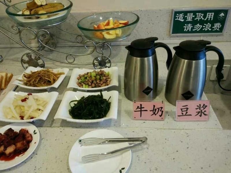 GreenTree Inn LiuAn Jinan District North Bus Station Express Hotel4