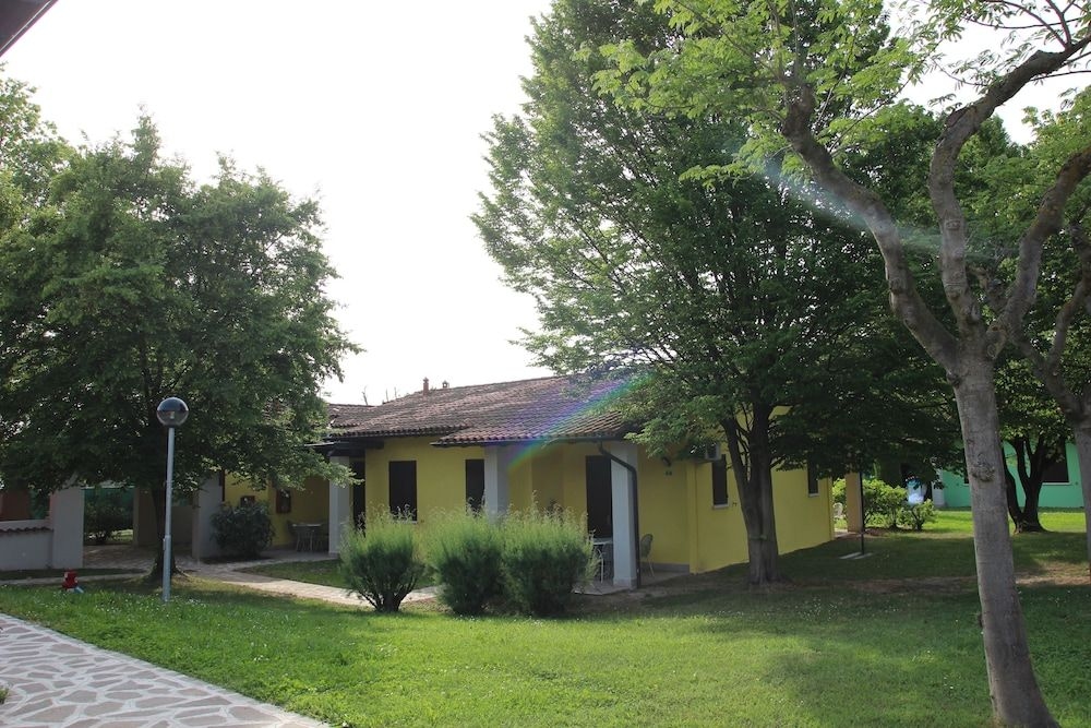 The Garda Village3