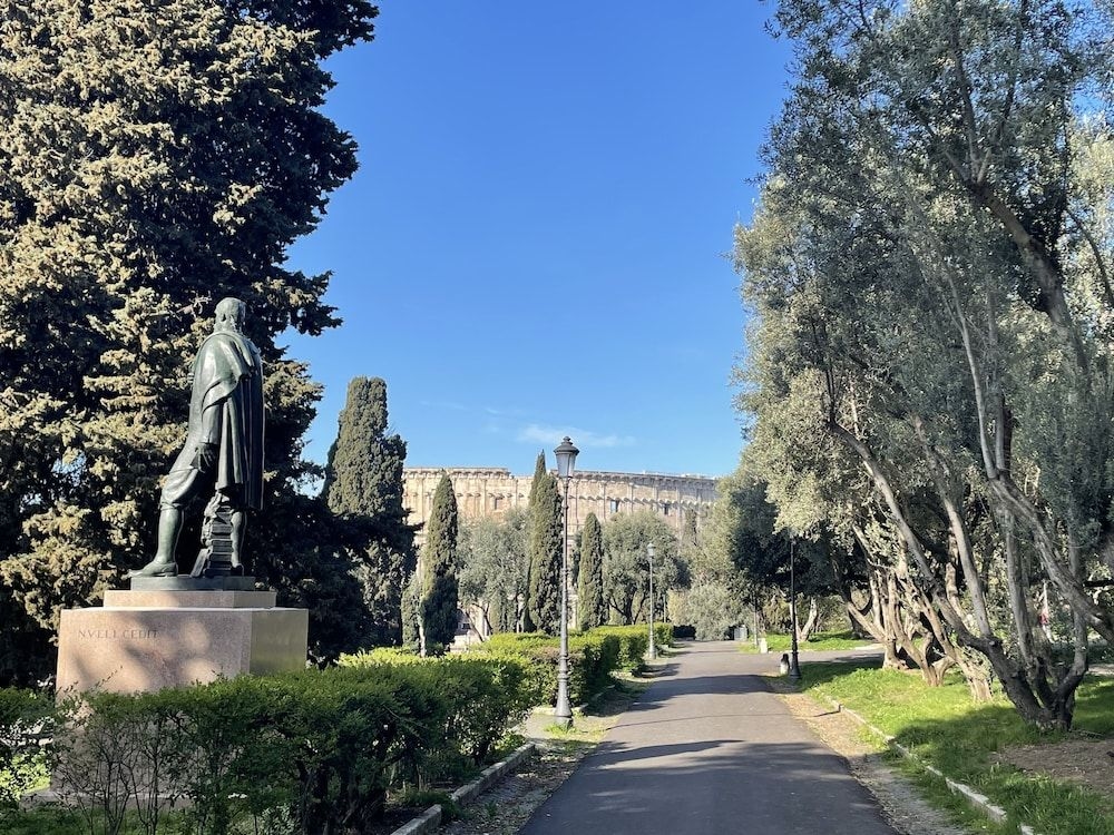 Colosseo Gardens0