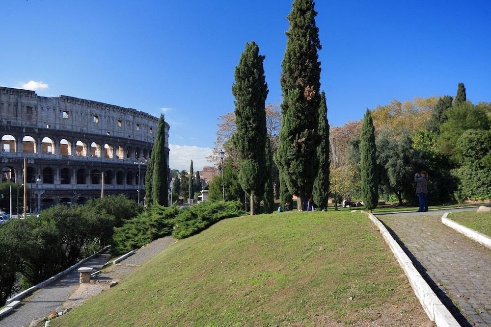 Colosseo Gardens2