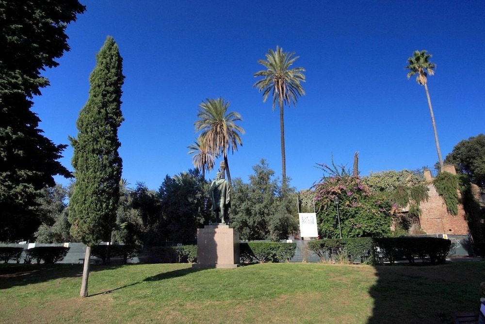 Colosseo Gardens1