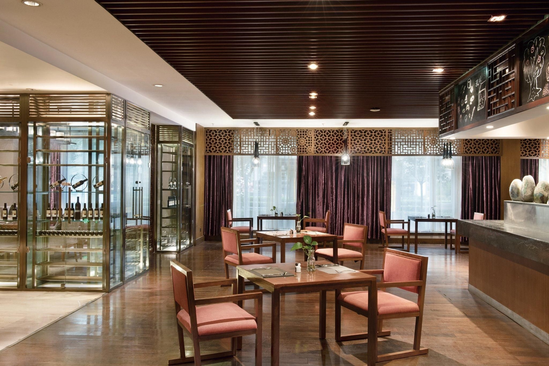 คราวน์ พลาซา ยาติง (Crowne Plaza Yading)3