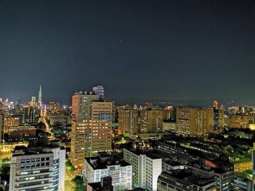 เออร์เบิน อะโบ๊ด (Urban Abode)4