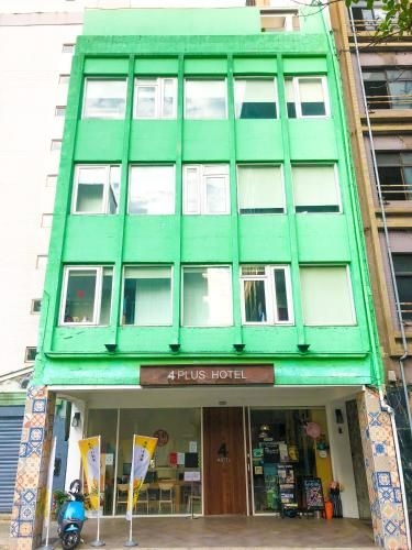 โรงแรม4พลัส (4Plus Hostel)0