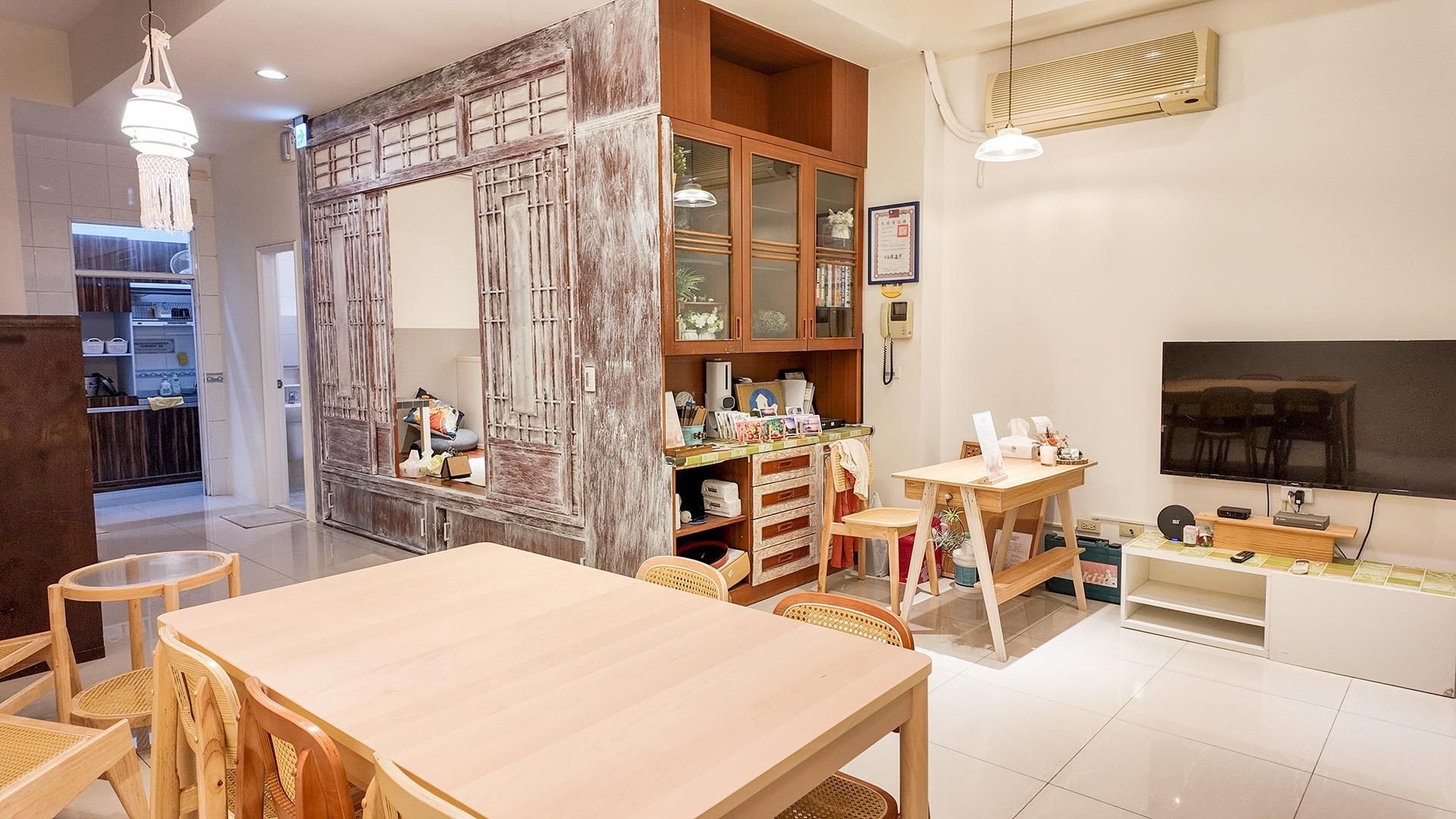 เมบี โฮมสเตย์ (Maybe Homestay)0