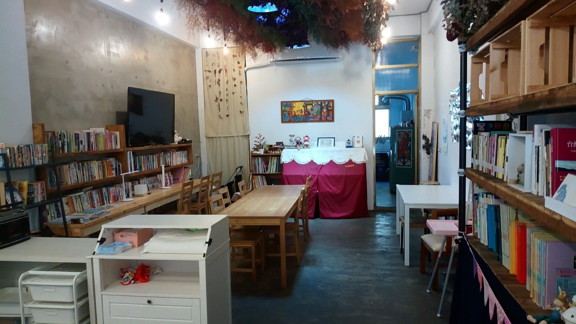 Dongshibookstore4