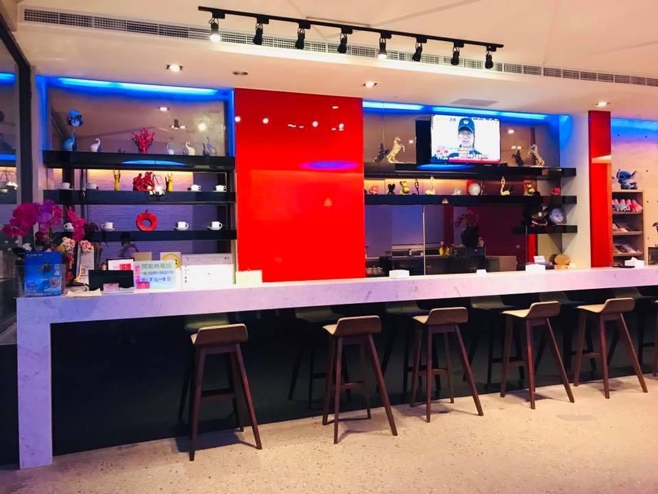 โรงแรมทราเวล ไลท์ (Travel Light Hotel)0