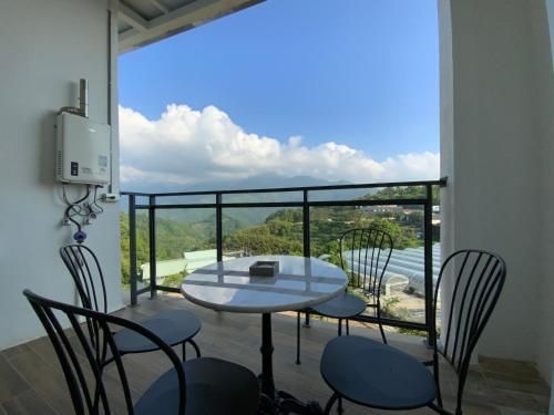1350 โฮสเทล (1350 Hostel)4