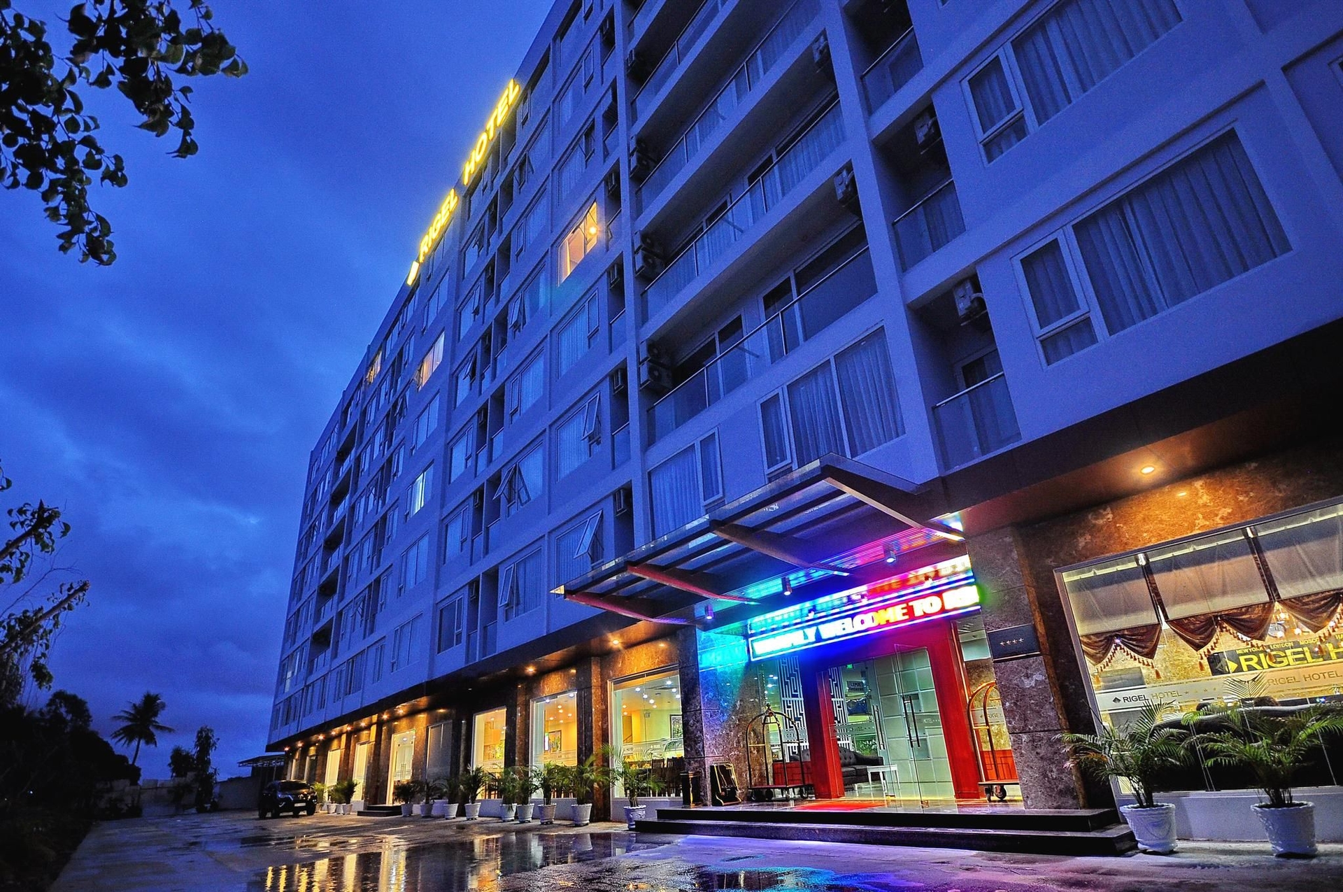 Rigel Hotel0