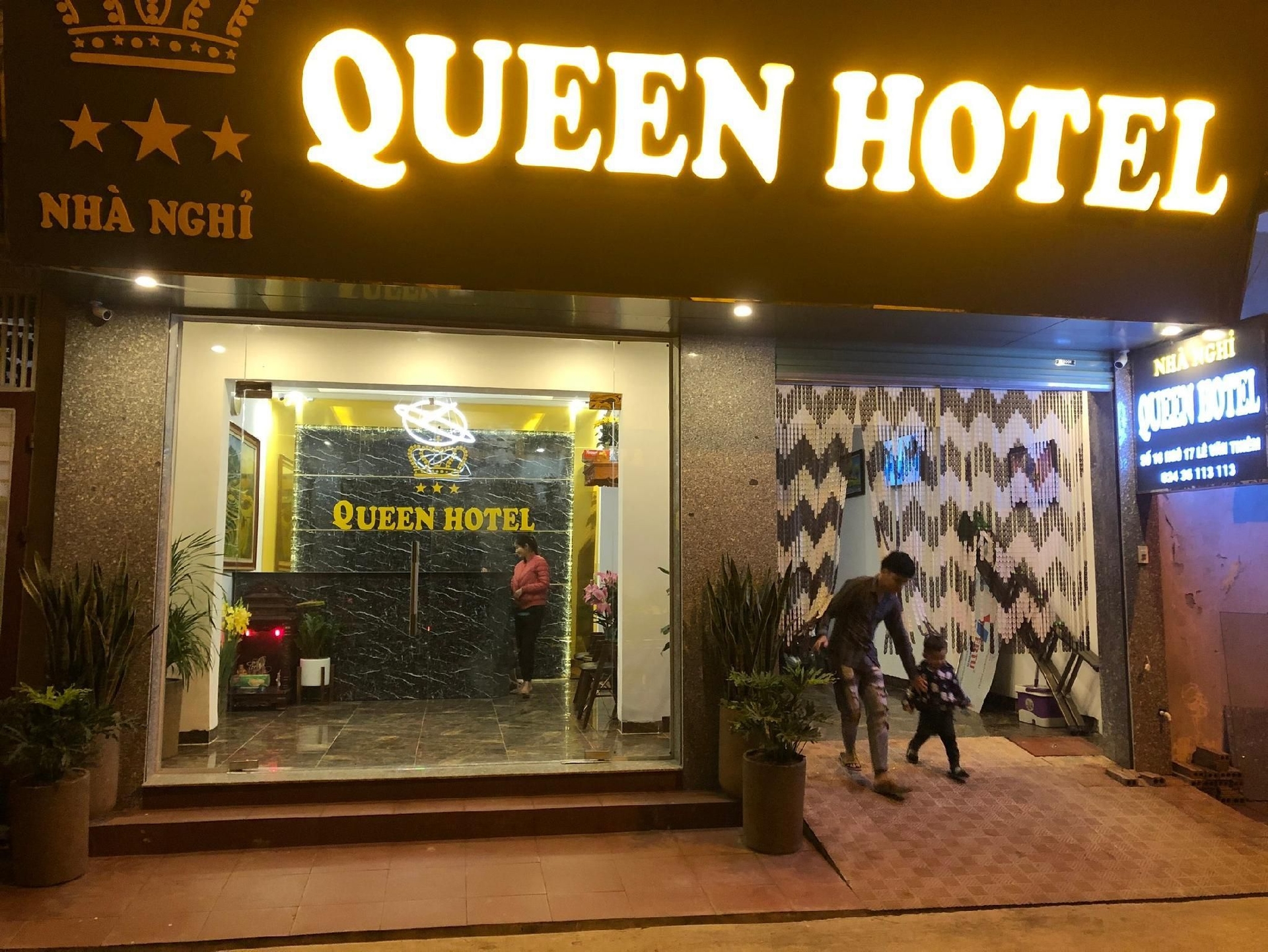 Queen Nhan Chinh Hotel1