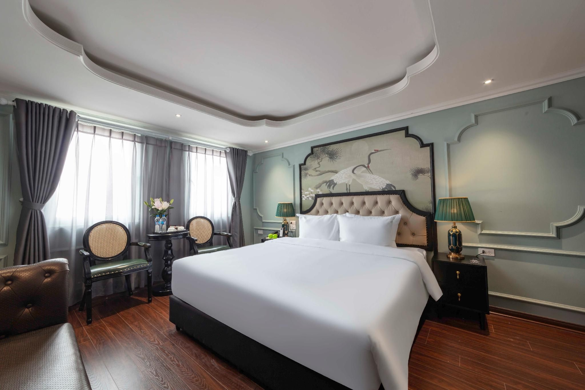 Madelise Central Hotel & Travel3
