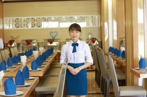 โรงแรมบลูเวฟ (Blue Wave Hotel)1
