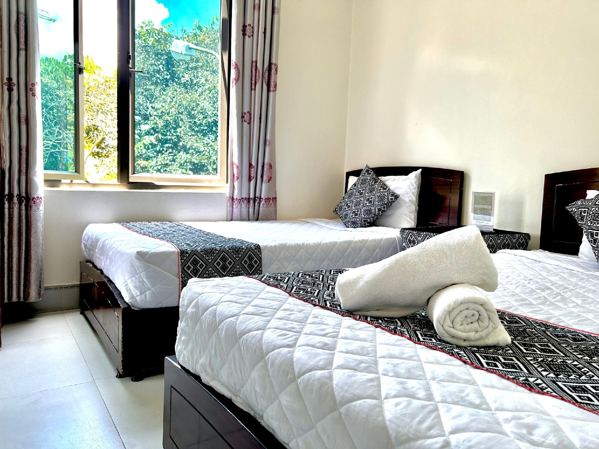 ฟรอนเทียร์ โฮสเทล แอนด์ ทัวร์ส (Frontier Hostel & Tours)3