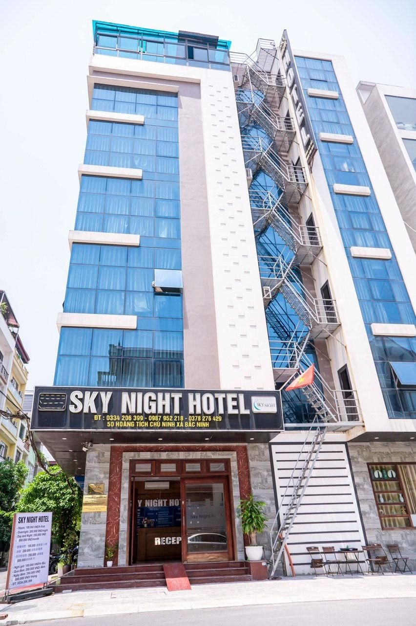 โรงแรมสกายไนท์ (Sky Night Hotel)1