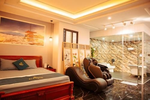 Sky Hotel4