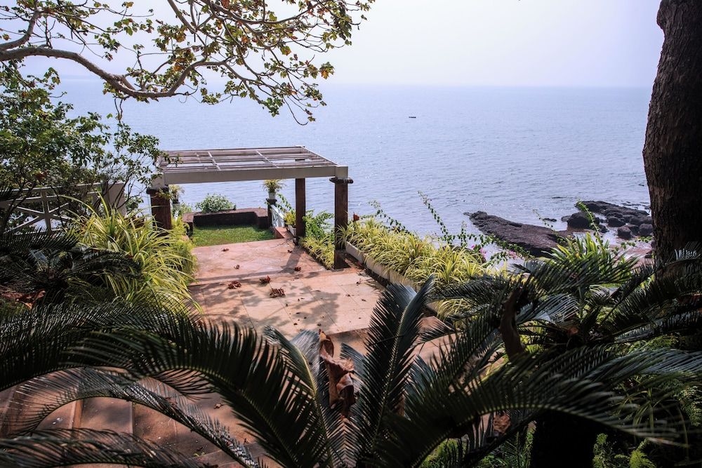 Stone Water Eco Resort2
