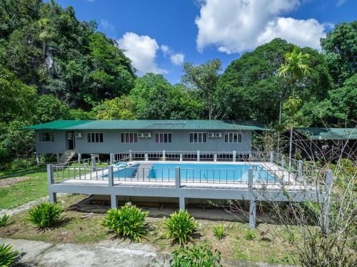 เบนารัต ลอดจ์ (Benarat Lodge)0