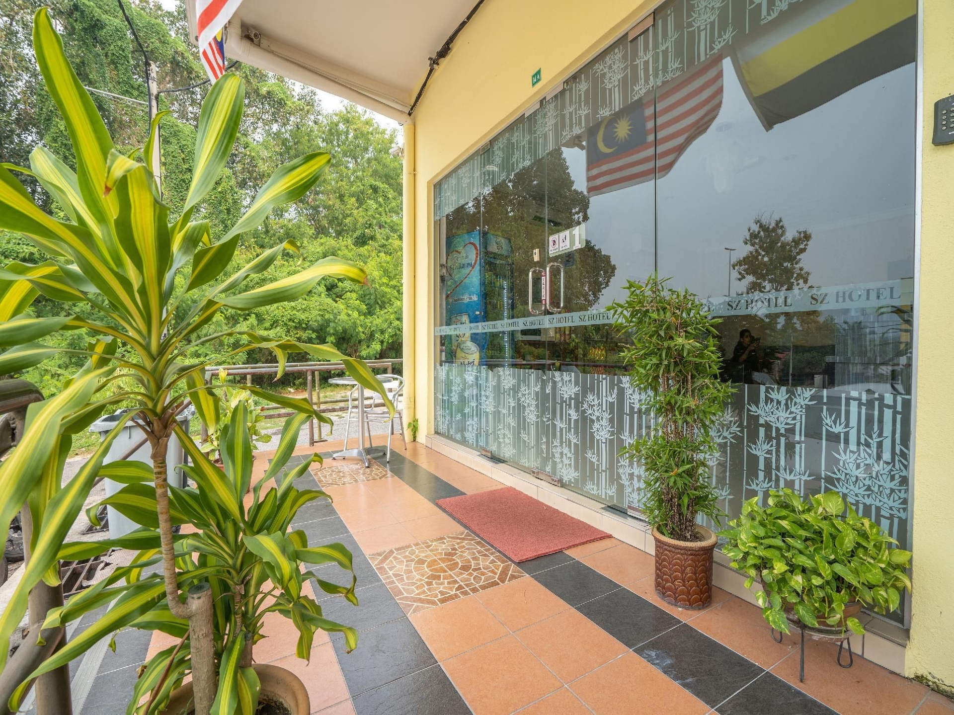 Sz Hotel2