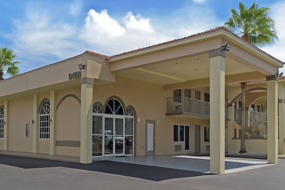 Serena Inn3