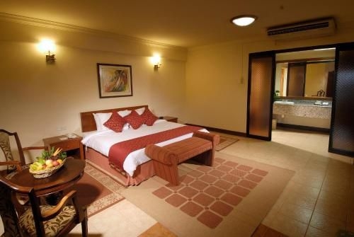 บูกิต เมราห์ เล้คทาวน์ รีสอร์ต (Bukit Merah Laketown Resort)2