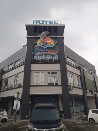 Dolphin Hotel0