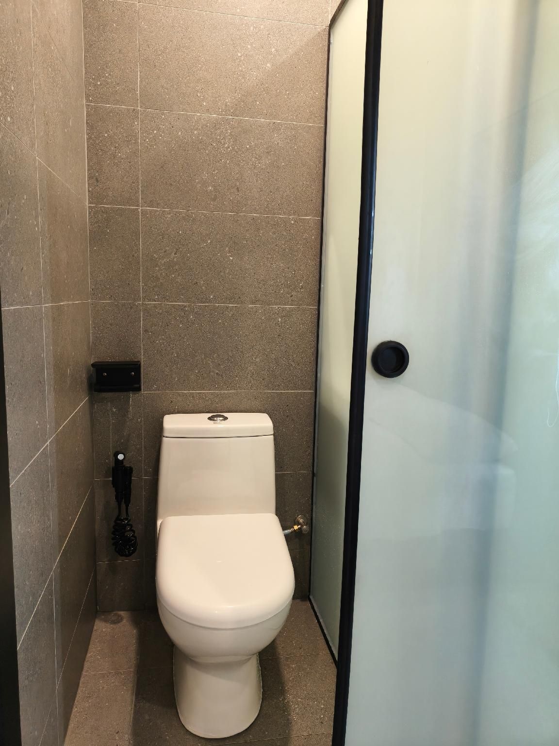 ROOM 2 U Hostel & Guest House4