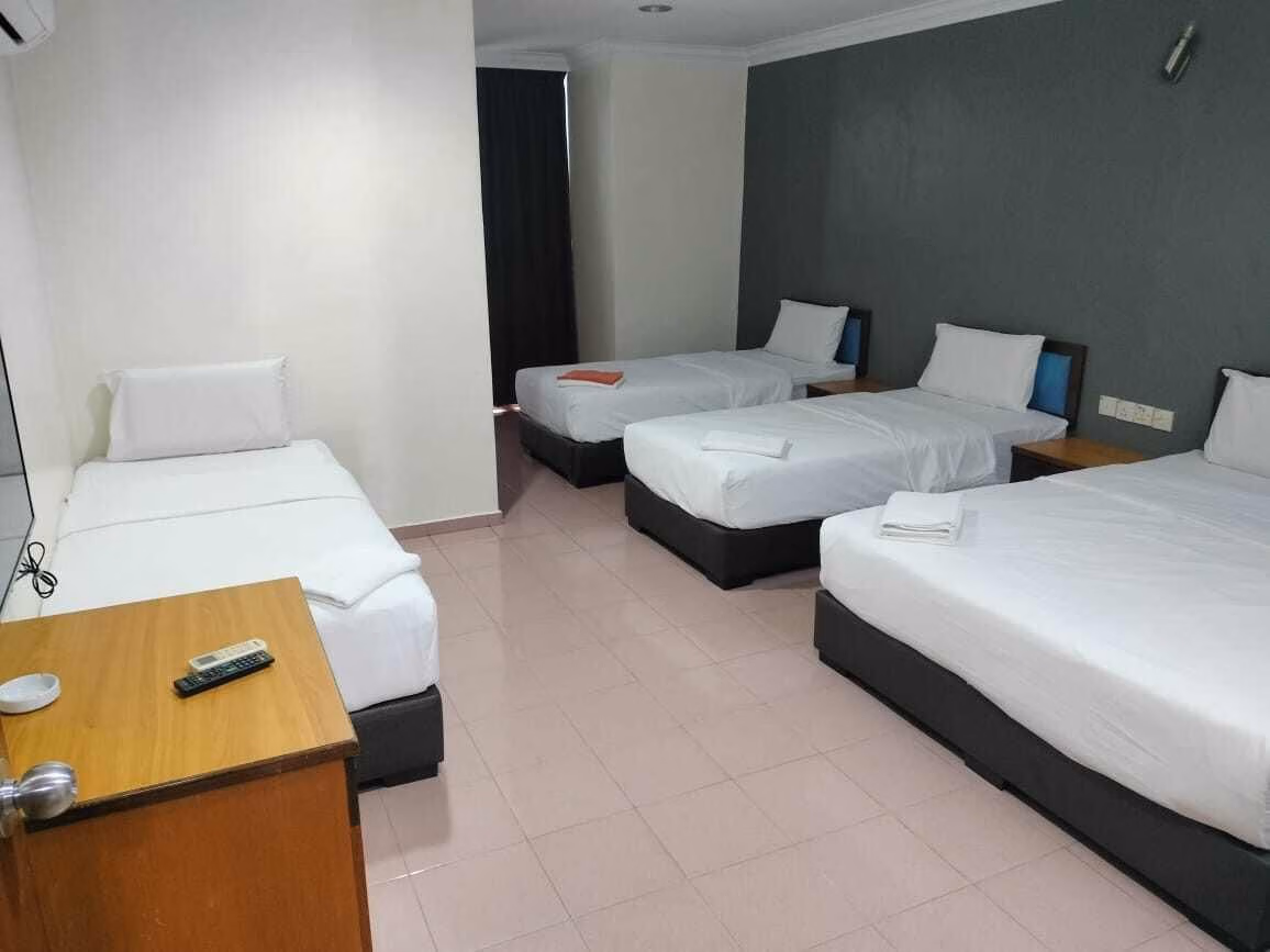 Lee Hotel4