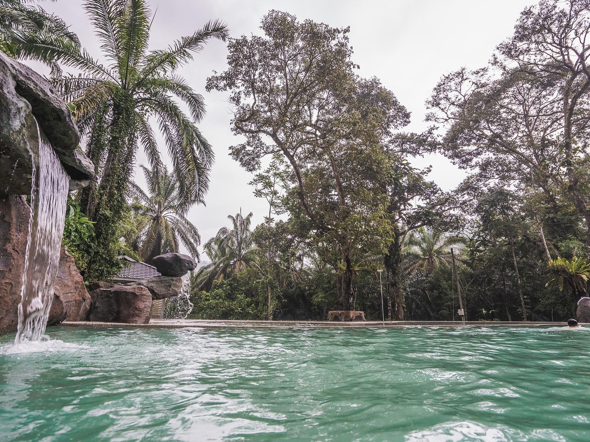 Sementra Hot Spring Nature Resort1