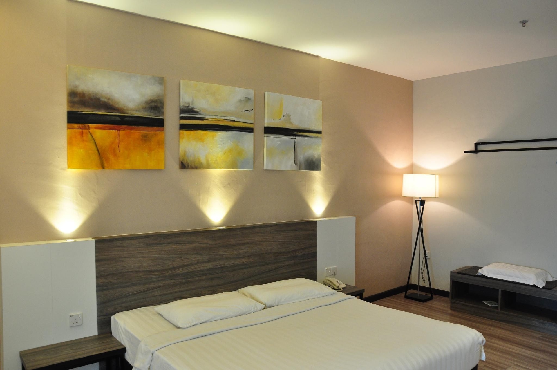 Frazel Inn4