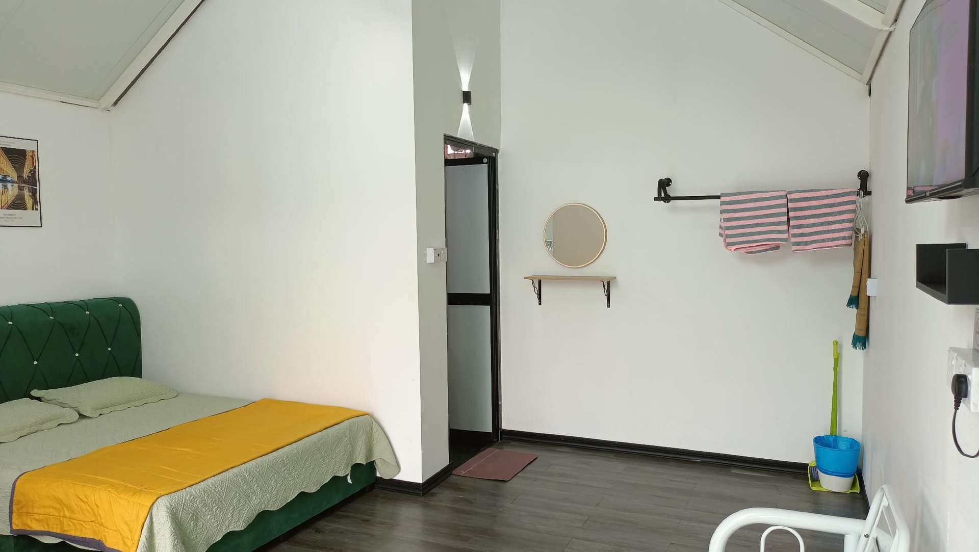 The White Houze • Cottage • Pool • Spa2