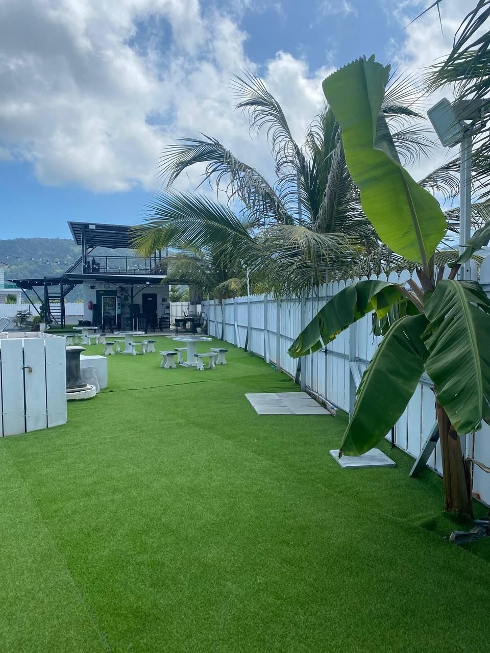 The White Houze • Cottage • Pool • Spa1