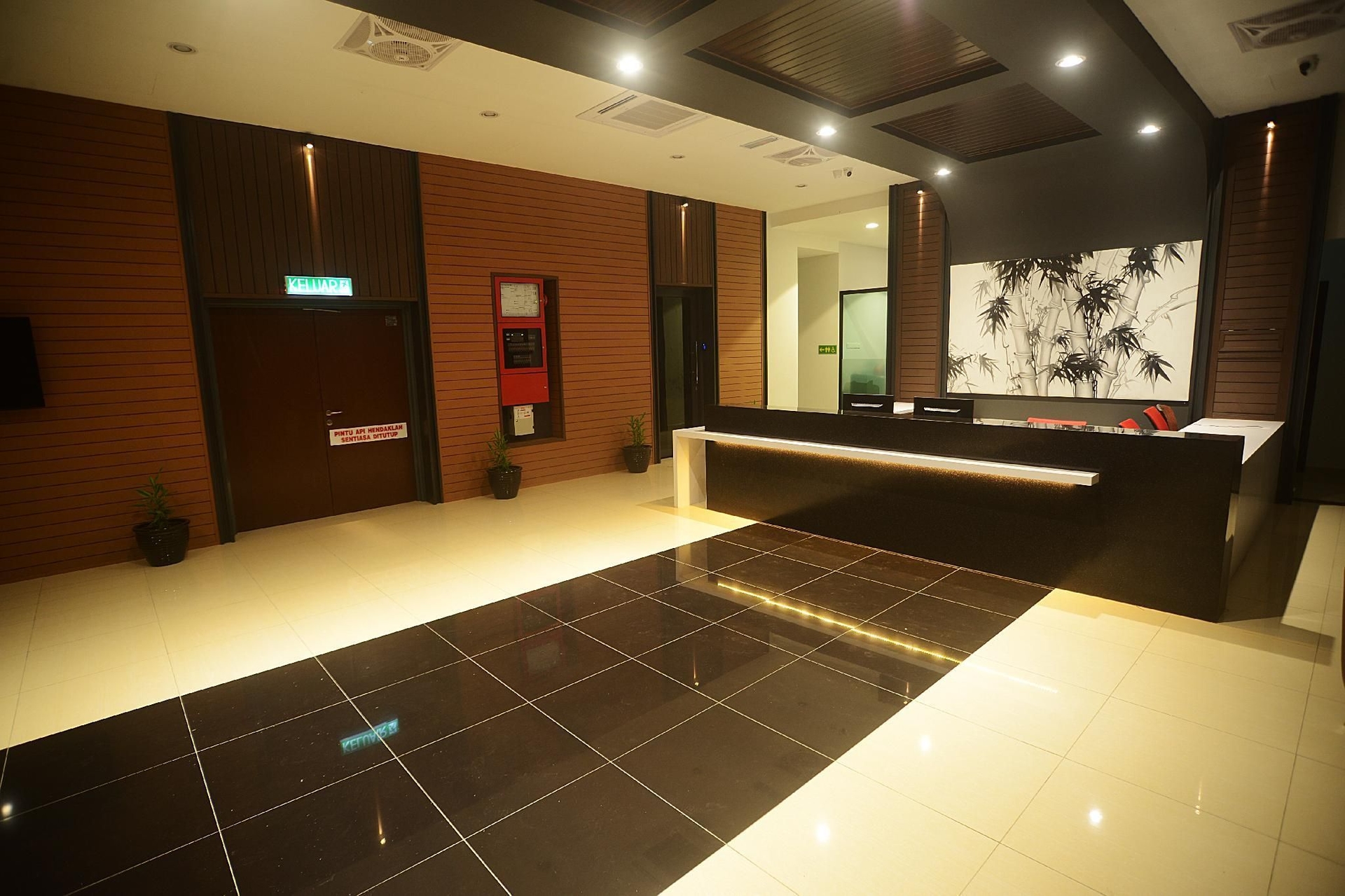 Star-Well Hotel4