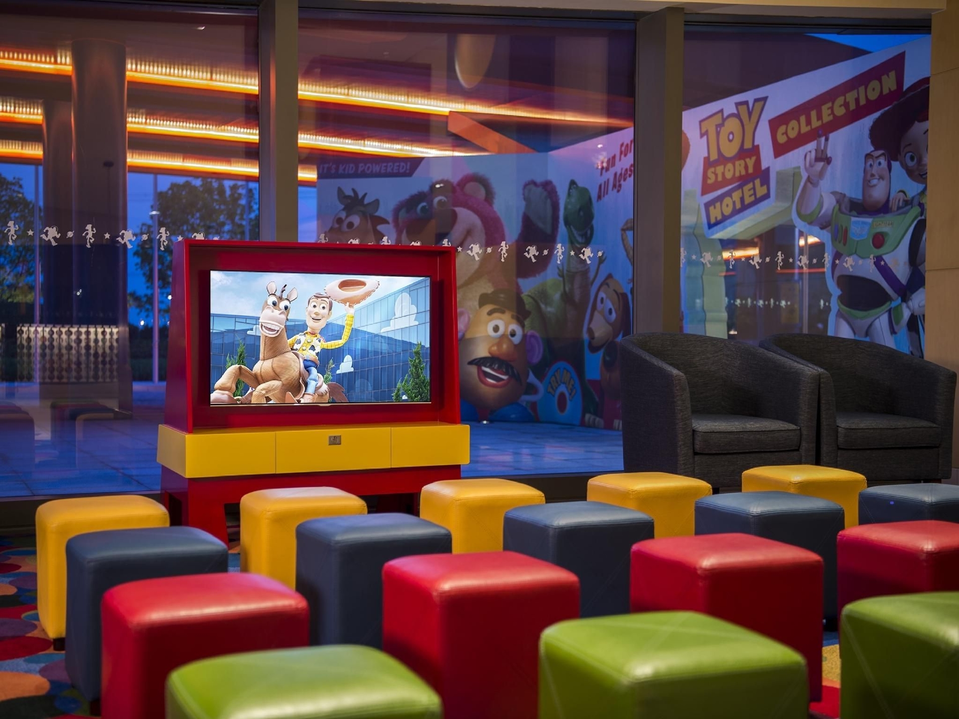 Toy Story Hotel2