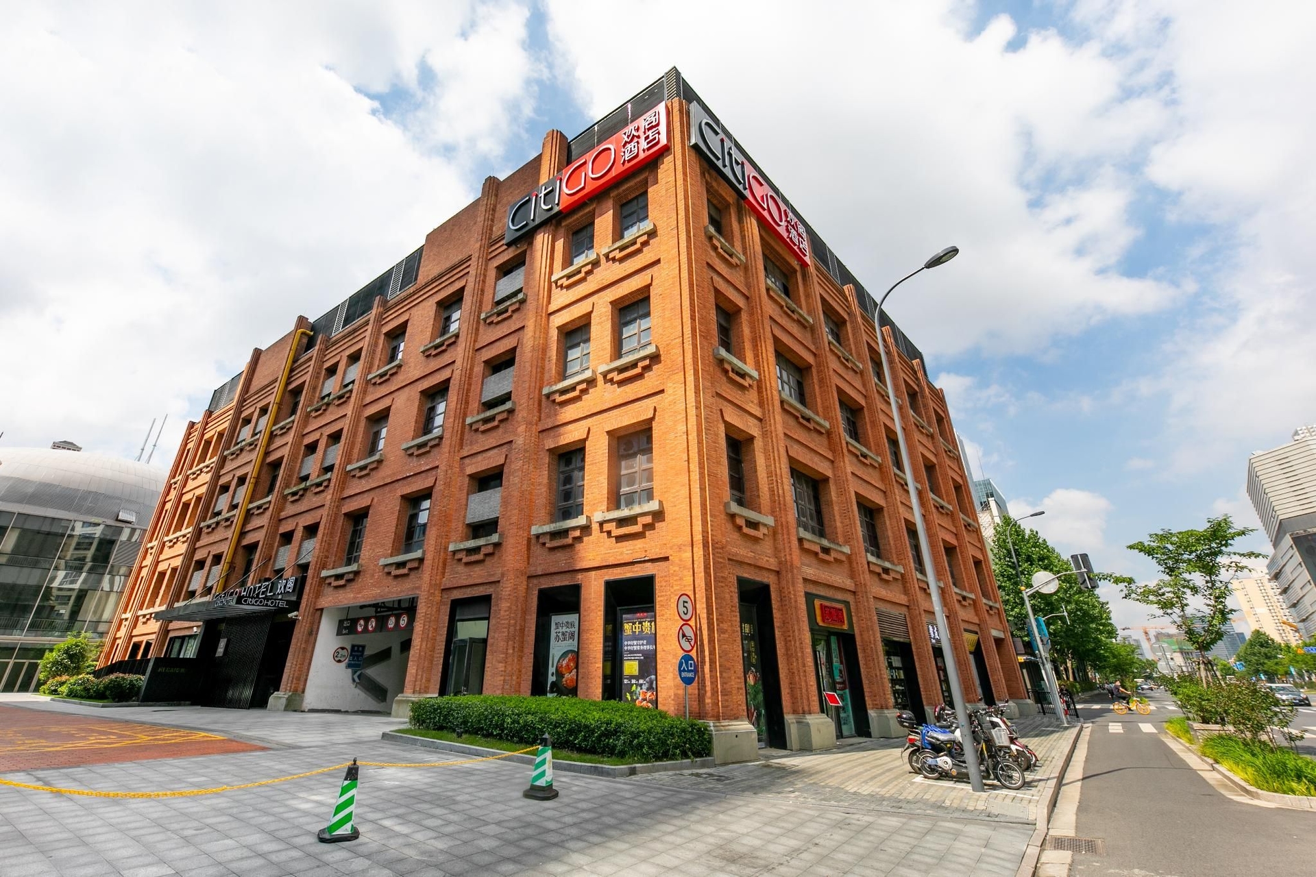 จิงไหล โฮเทล · ไลท์ ลักชัวรี (เซี่ยงไฮ้ บันด์ จอย ซิตี้ บรานช์) (Jinglai Hotel · Light Luxury (Shanghai Bund Joy City Branch))0