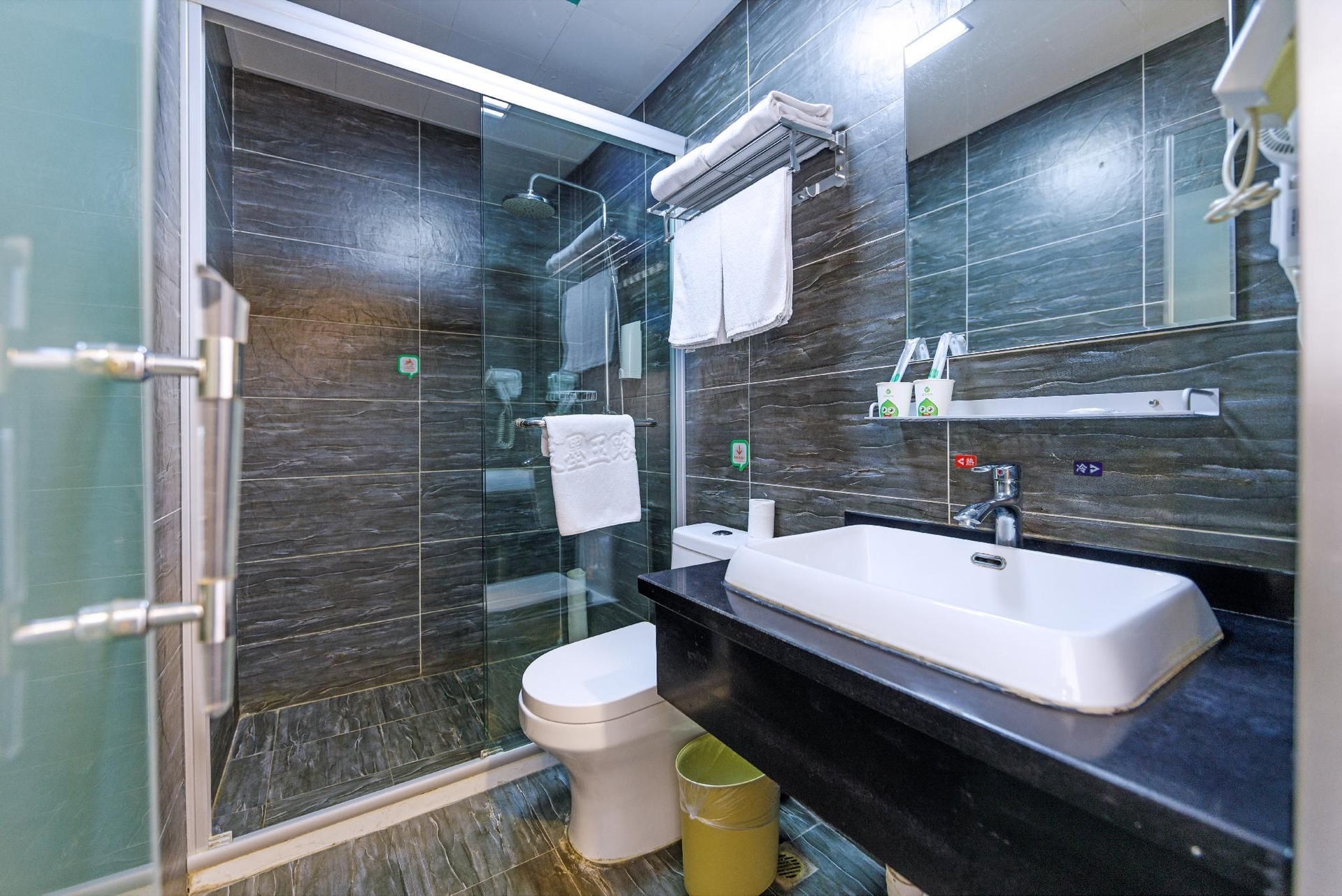 Hi Inn Shanghai Jiading New Town Hotel1