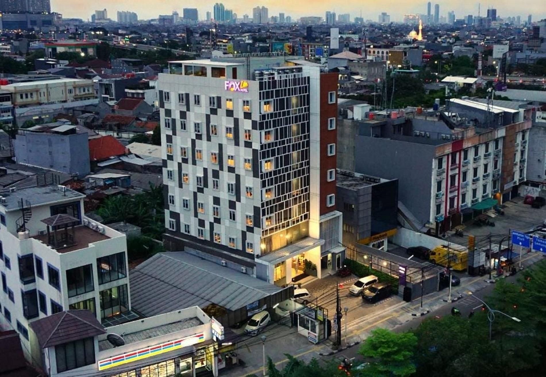 FOX Lite Grogol Jakarta0
