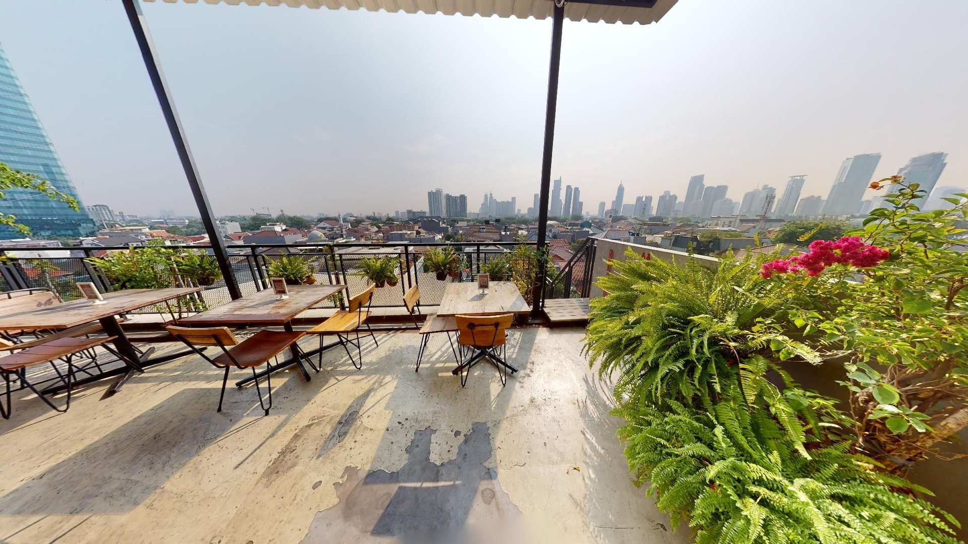 คาซา ลีฟวิง เซนายัน (Casa Living Senayan)1