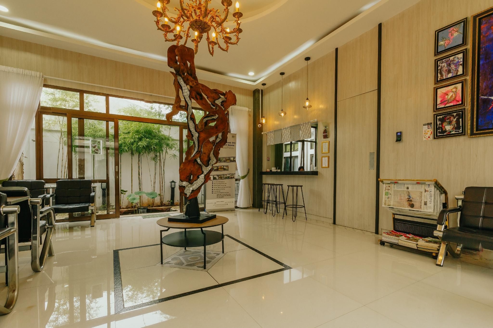 Urbanest Inn House Slipi0