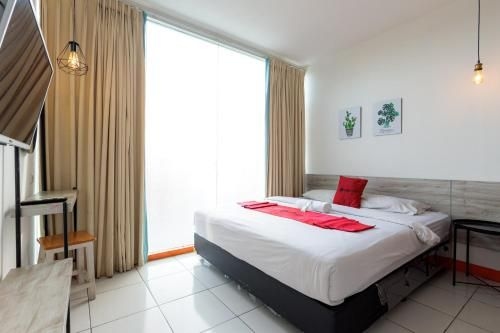 RedDoorz near Mangga Dua Mall4