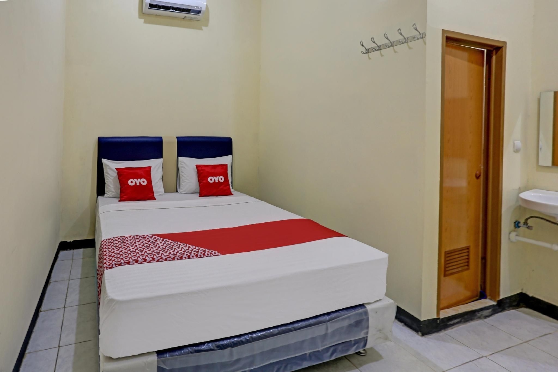 Oyo 3767 Permata House1