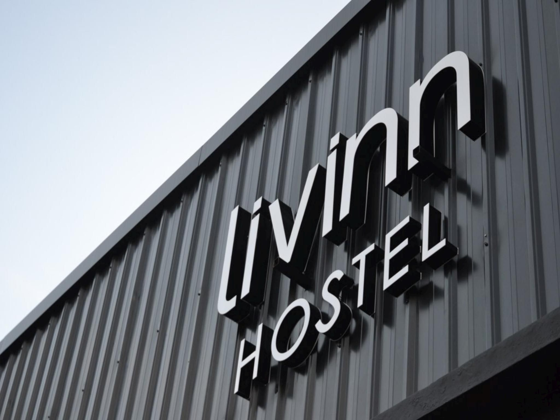 Livinn Hostel City Center Surabaya0