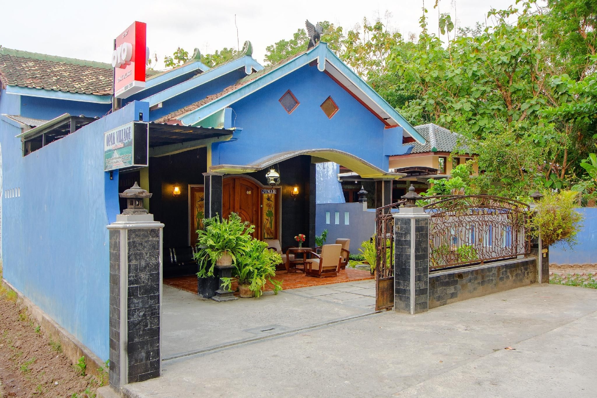 OYO 2047 Opak Village Bed & Breakfast4