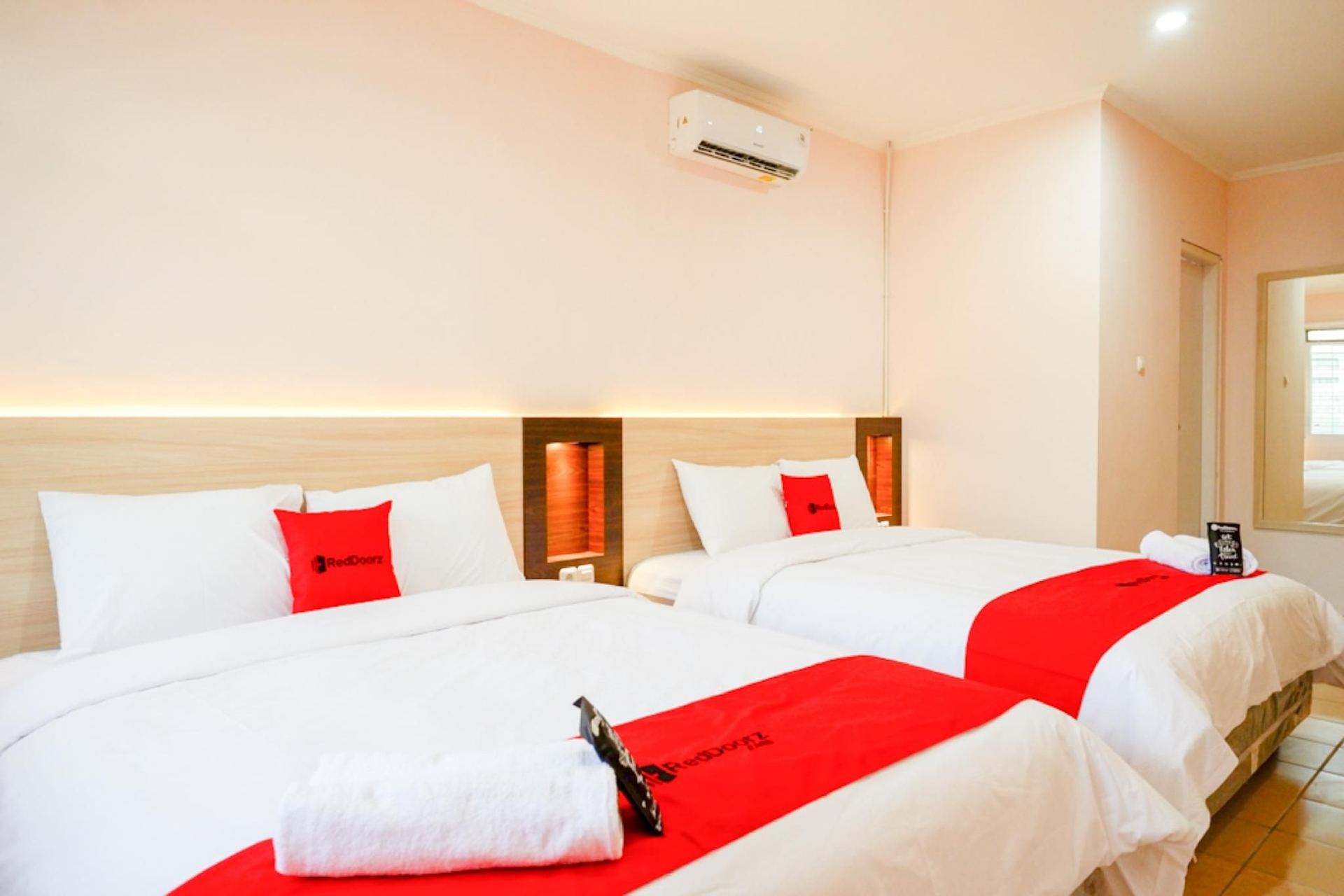 RedDoorz near Gejayan 33