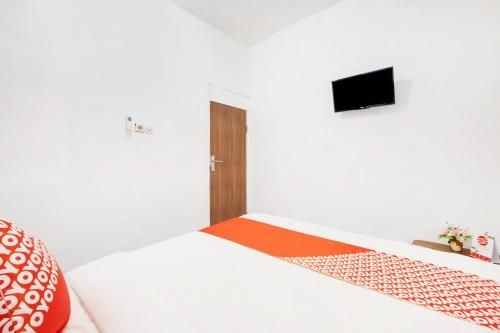 OYO 2394 Hotel Brosta2