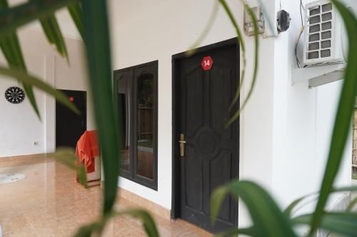 Indonesia Backpacker Hostels0