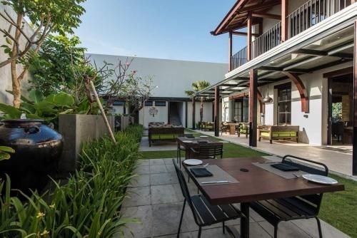เคมังกิ เบดแอนด์เบรกฟาสต์ (Kemangi Bed and Breakfast)2